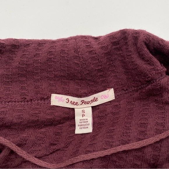 Free People Juicy Long Sleeve Slouchy Turtleneck Shirt Sweater Date Night NWT‎ - Picture 5 of 6